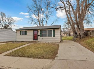 1705 E Spruce St, Sioux Falls, SD 57103