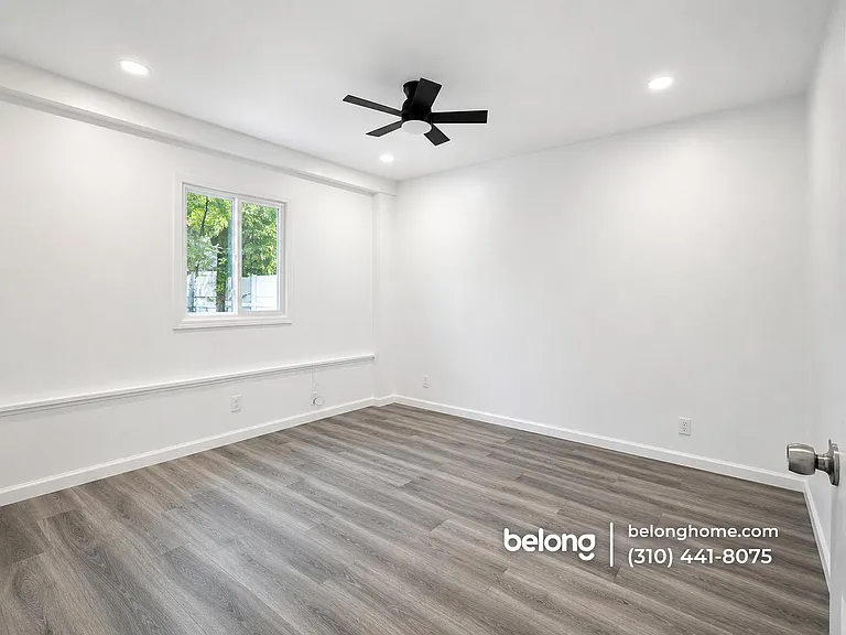 2252 E 103rd St — Photo 2