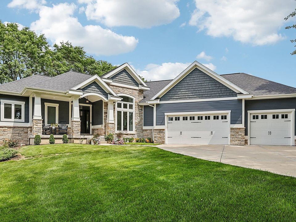 1st image of 4538 E Oak Ln