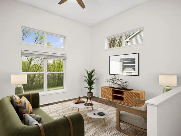 7637 Century Blvd, Chanhassen, MN 55317