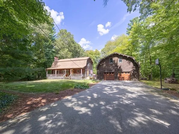 21 Hancock St, Plainville, MA 02762