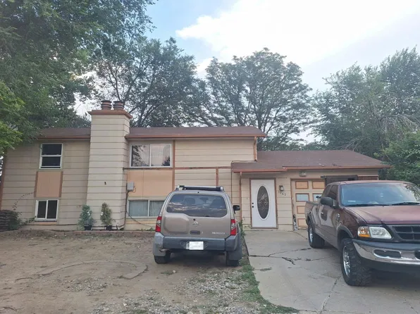1262 Lanyon Ln, Longmont, CO 80503