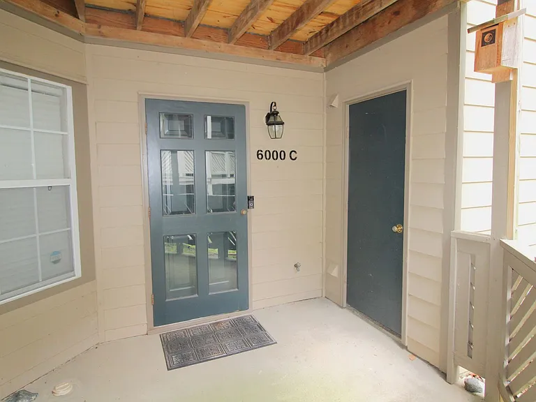 6000 Gray Gate Ln #C — Photo 2
