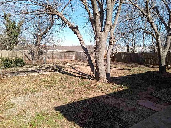 5th image of 4629 SE Brighton Pl