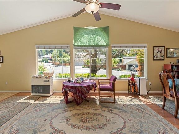 5th image of 513 Meadow Ave