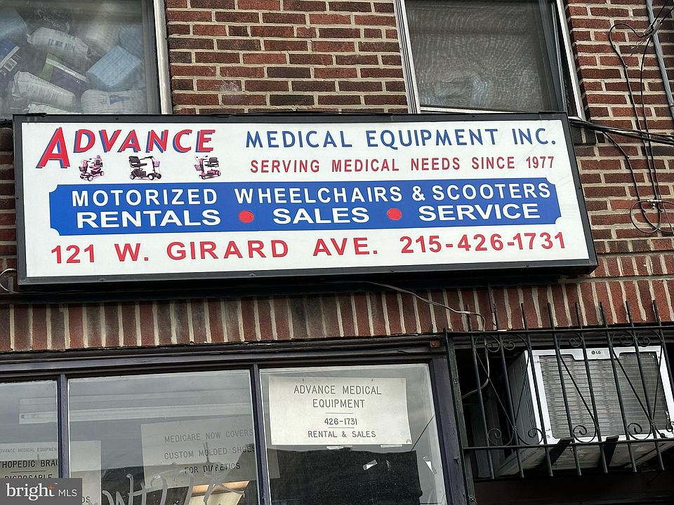 1st image of 121 W Girard Ave