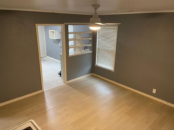 5th image of 1208 Meadowbrook Dr