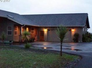 4277 Twin Oaks Ave NE, Saint Paul, OR 97137