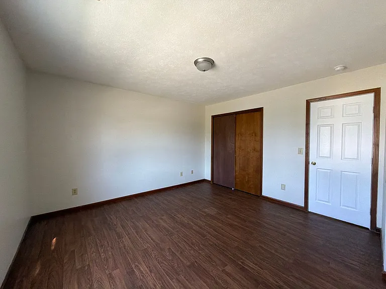 209 Stonewall Ct — Photo 11