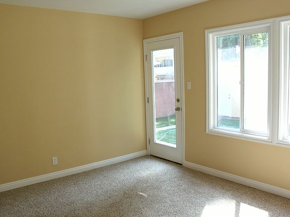 2nd image of 16540 Gilmore St