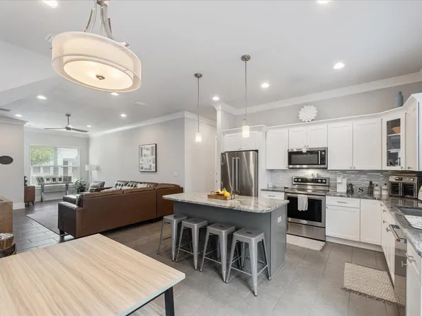 995 Airport Rd Unit 26, Destin, FL 32541