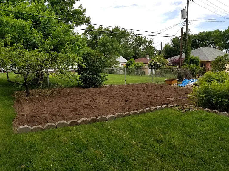 3325 Fowler Ave — Photo 5