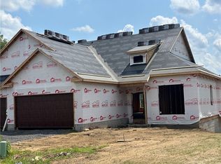 5 Eagle Holw, Penfield, NY 14526