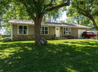 908 Patten St, Mount Vernon, MO 65712