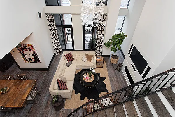 Sold by Nestseekers | media 9