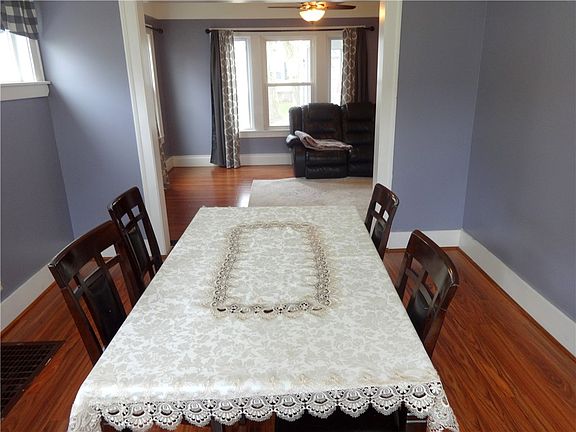 4th image of 610 Magee Ave