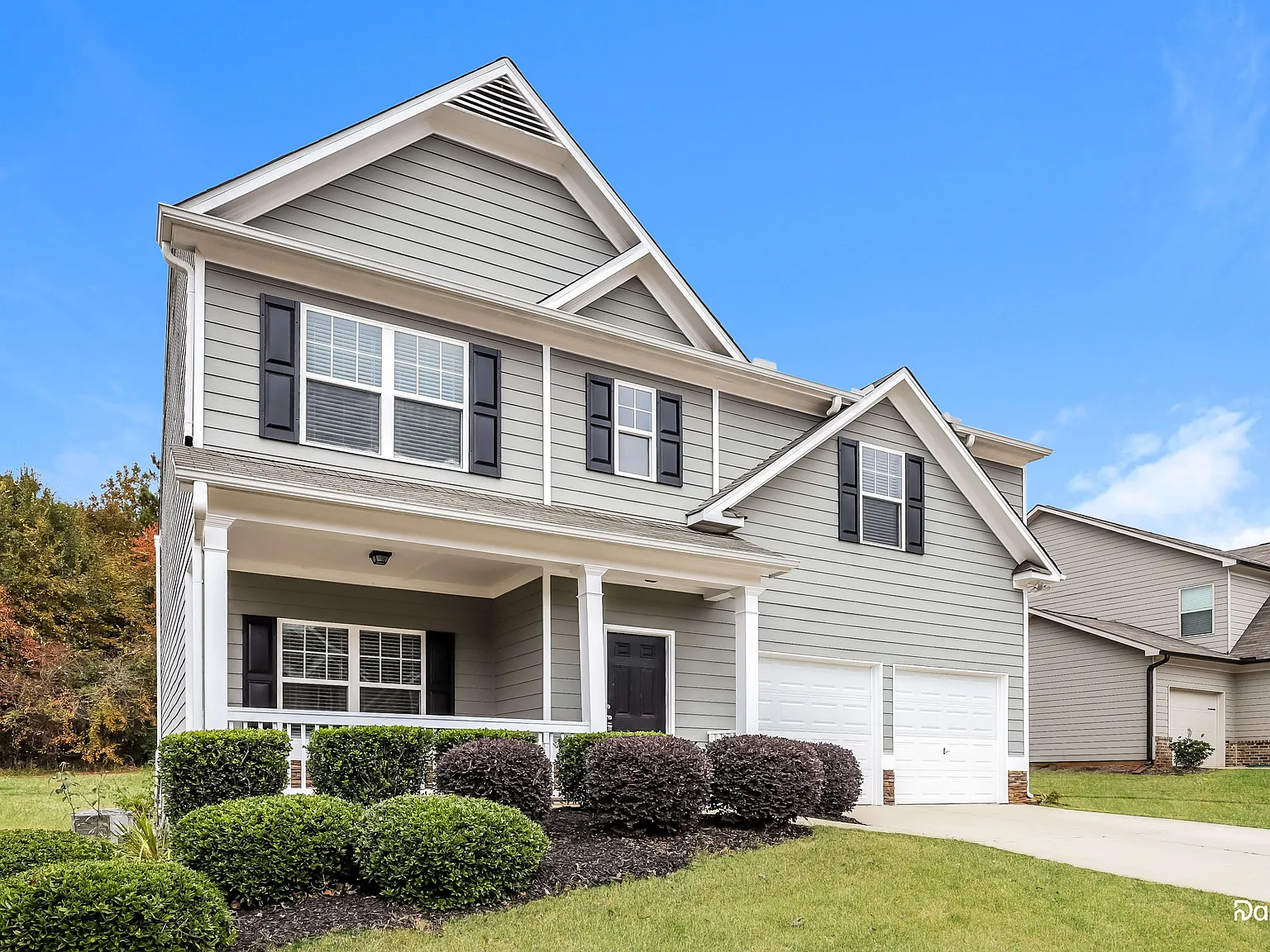 4 bed, 2.5 bath, 2432 sqft, $2,245 — Photo 3