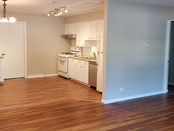 3rd image of 1512 Terrace Ave