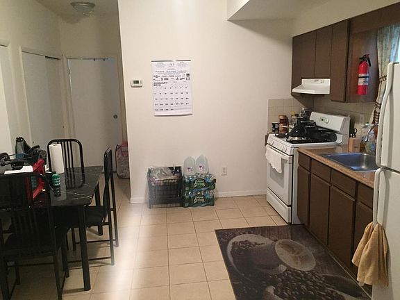 3rd image of 205 Parker St APT 3