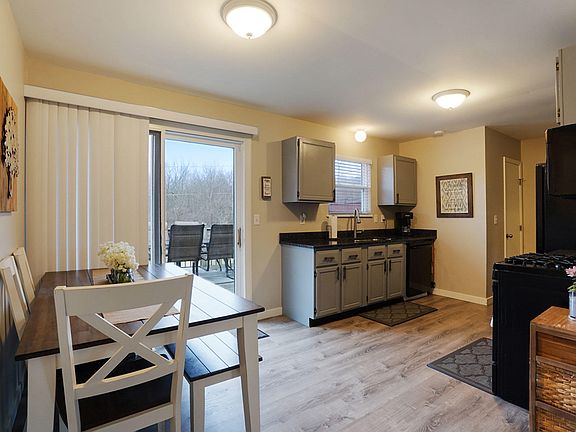 5th image of 318 Roberta Jayne Dr SE