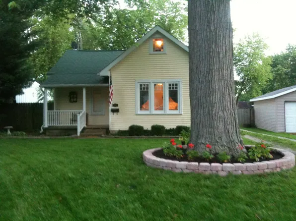 250 E Brown St, Waverly, IL 62692