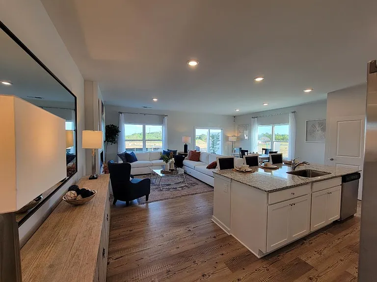 29 Lumpkin Ln — Photo 3