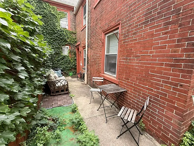 609 N 4th St — Photo 8
