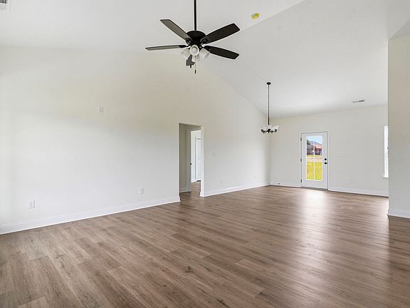 5th image of 1503 Harrelson Rd.