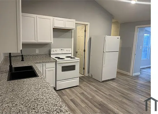 311 Canavan Ave — Photo 12