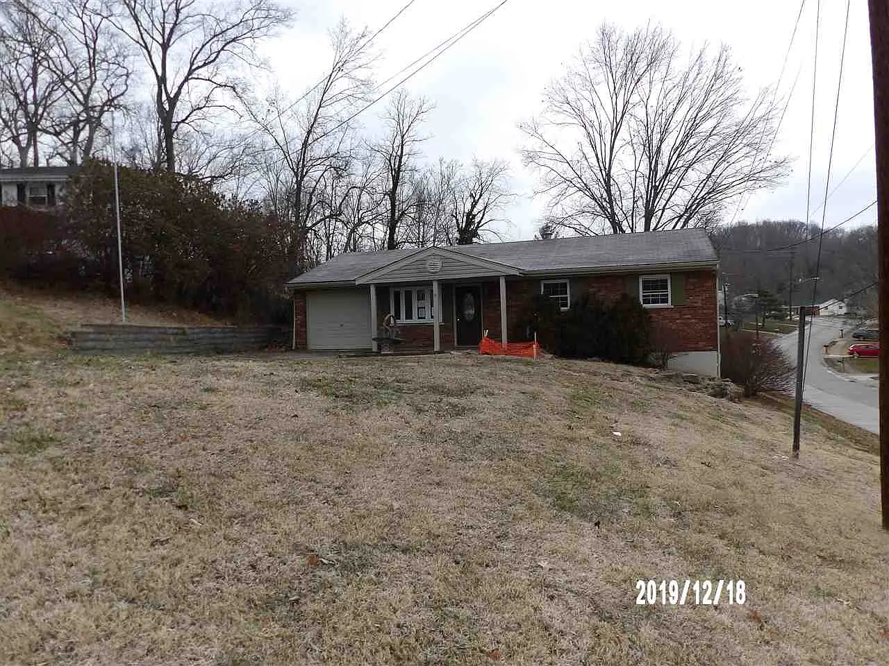 9 Beverly Dr photo 1