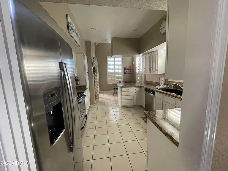 5521 E Paradise Dr — Photo 14