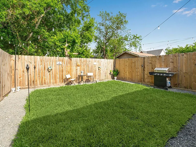 3808 Cochran St — Photo 13