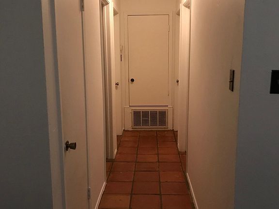 5th image of 2600 Oaklawn Ave #B