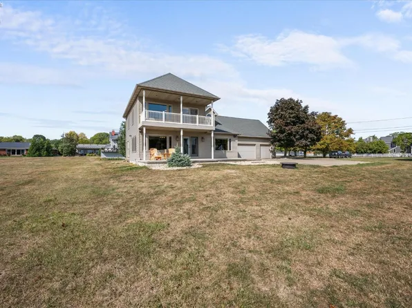 5497 E North Fairway Dr, Pt Clinton, OH 43452