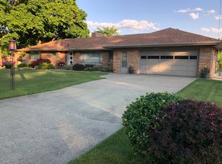 1825 Rainbow Bend Blvd, Elkhart, IN 46514