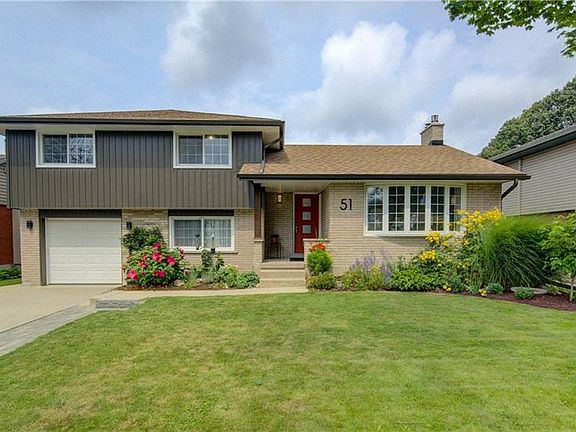 5th image of 51 Charlotte Cres