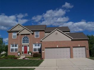 3114 Fantail Dr, Rochester Hills, MI 48309