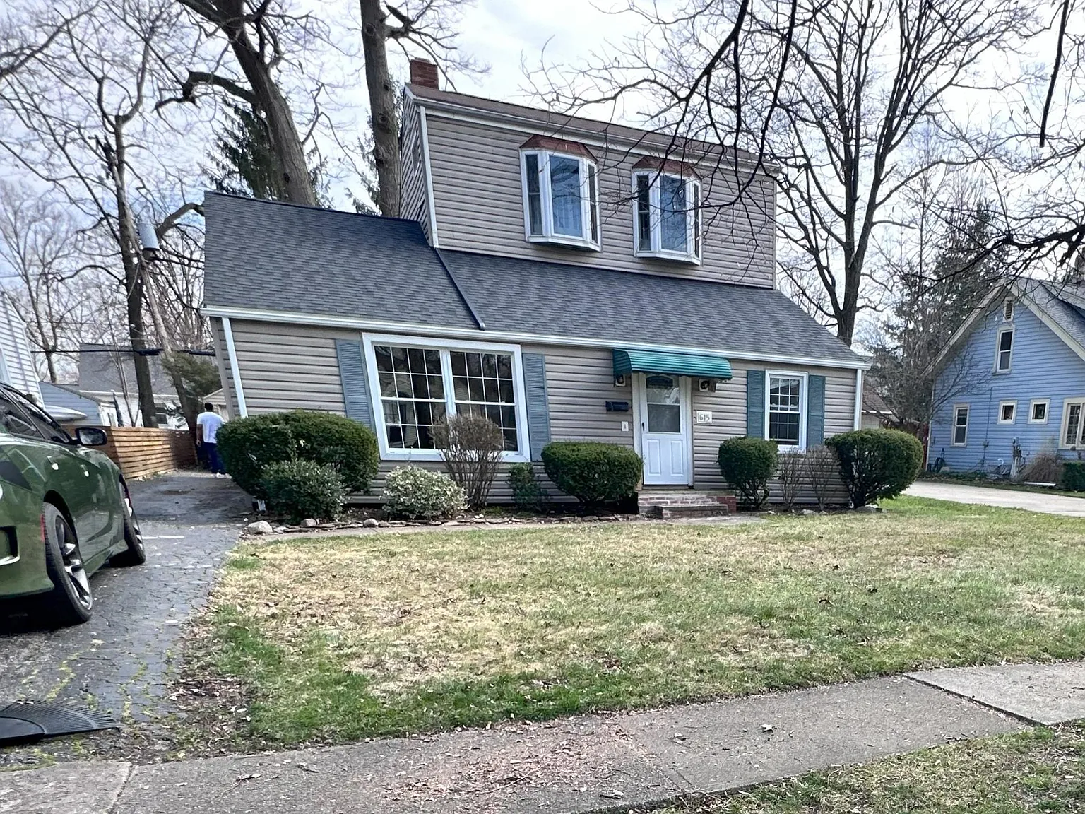 4 bed, 2003 sqft, $2,500 — Photo 2