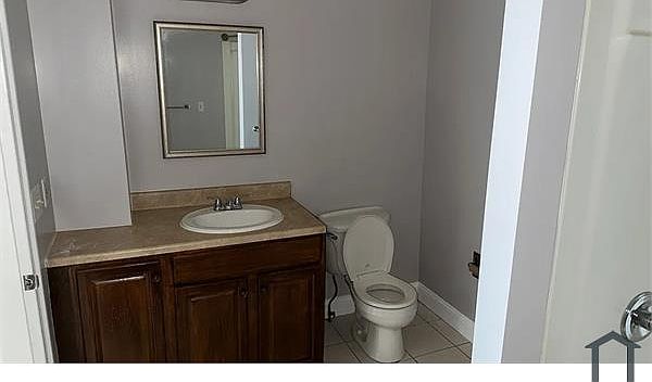 2nd image of 632 Jay St