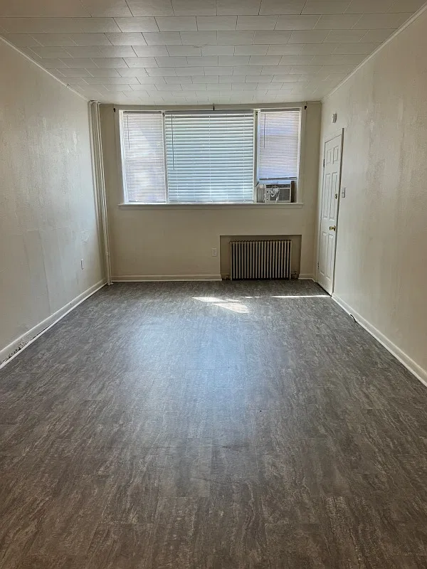 2 bed, $950 — Photo 2