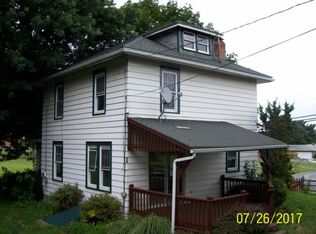 28 Clayton Ave, Hamburg, PA 19526