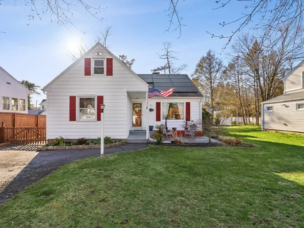 27 Melrose Ave, Hamden, CT 06518