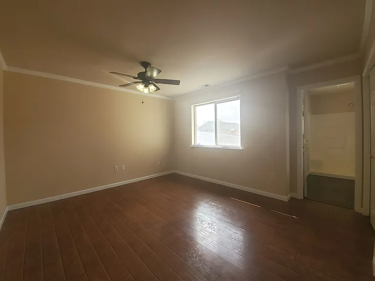 2421 S Arthur Ct — Photo 15