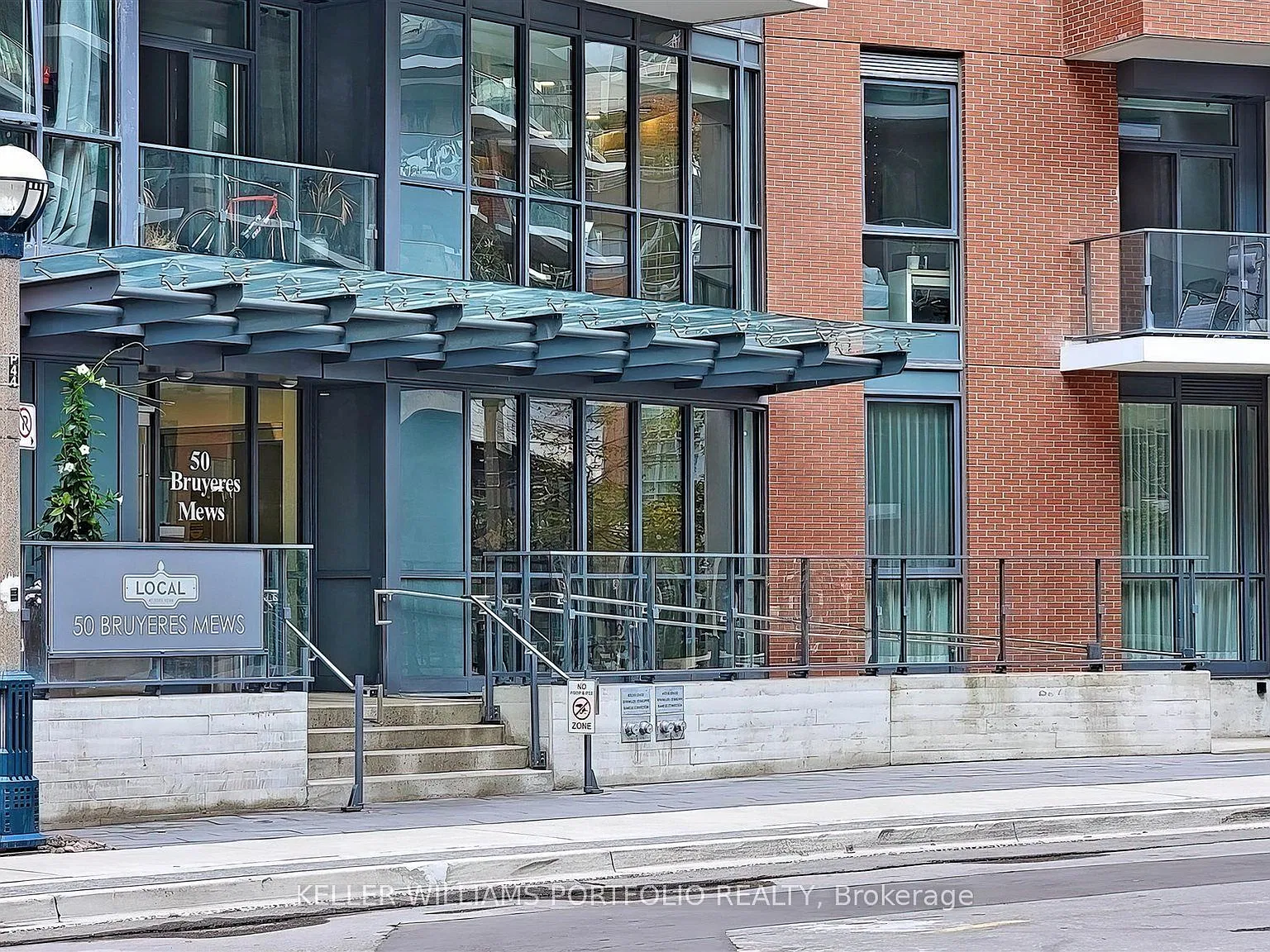 50 Bruyeres Mews — Photo 2