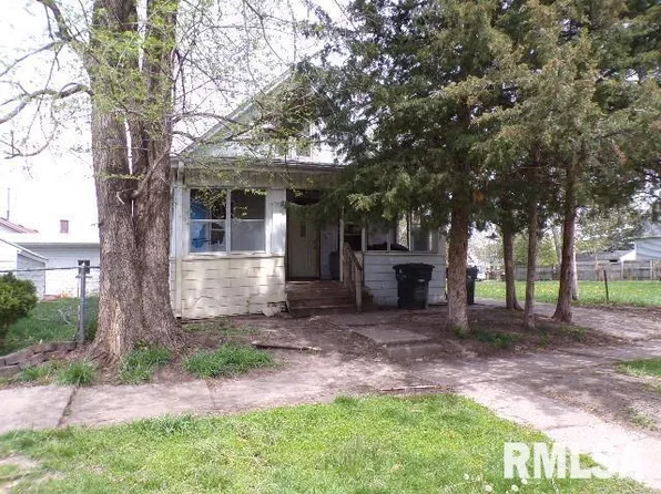 605 13th Ave, Rock Island, IL 61201