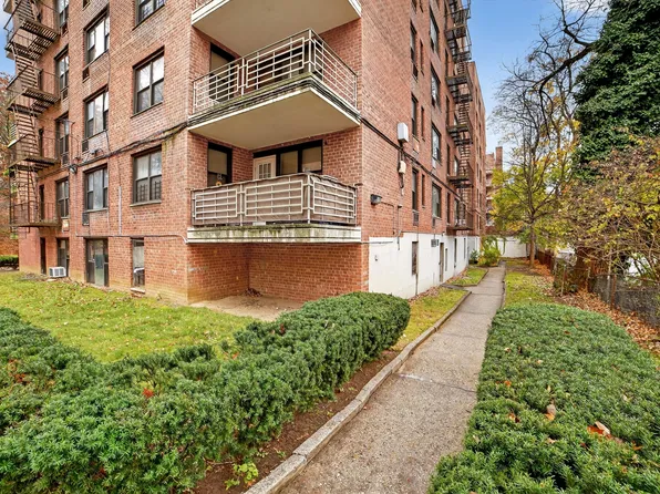 6495 Broadway image 31 of 32