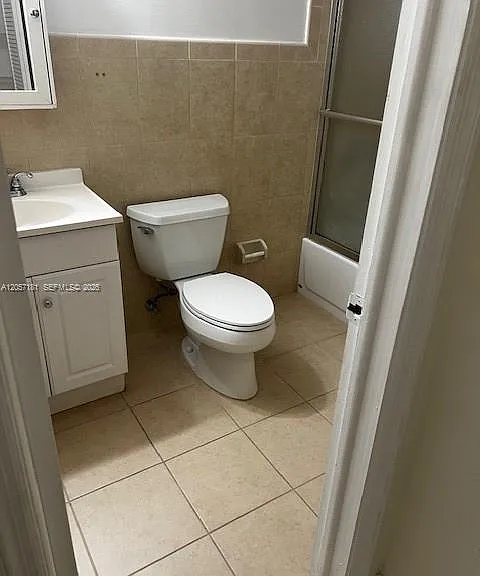 14525 N Kendall Dr #304J — Photo 20