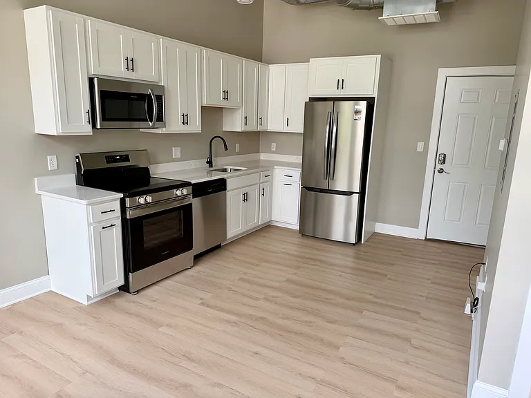 347-355 Main St #5 — Photo 1