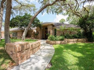 1670 Sparkling Ct, Dunedin, FL 34698