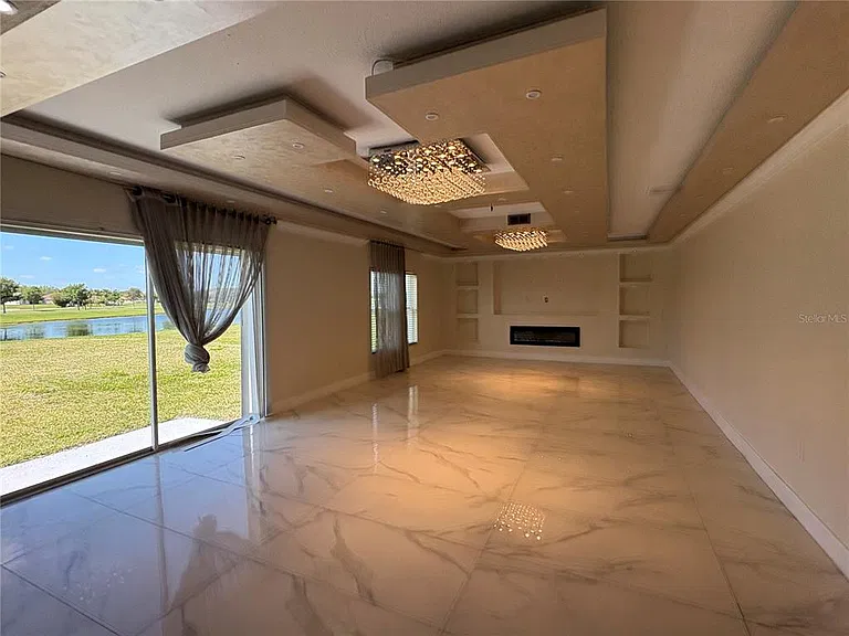 2237 Cypress Lake Pl — Photo 4